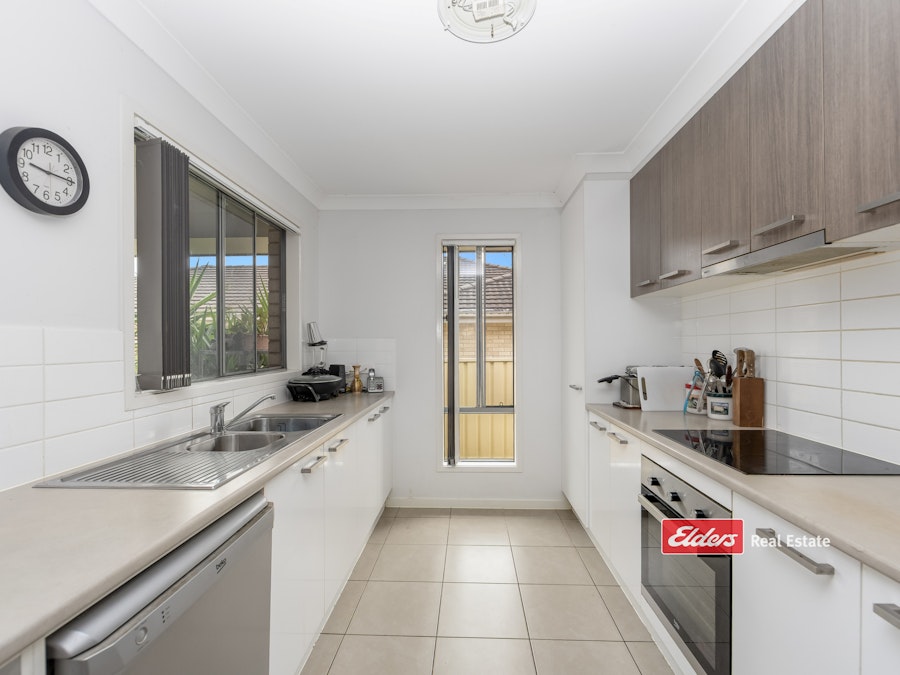 18 Farley Parade, Gloucester, NSW, 2422 - Image 2