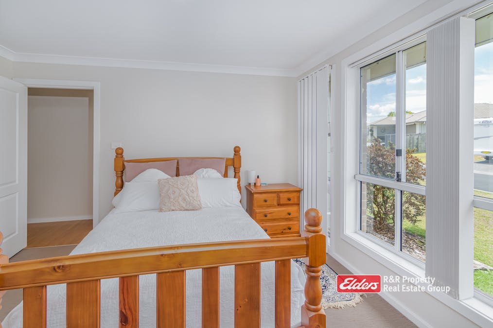 2 Stirling Place, Taree, NSW, 2430 - Image 10