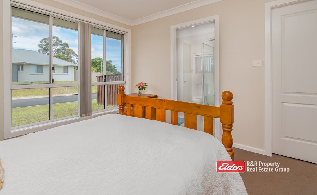 2 Stirling Place, Taree, NSW, 2430 - Image 11