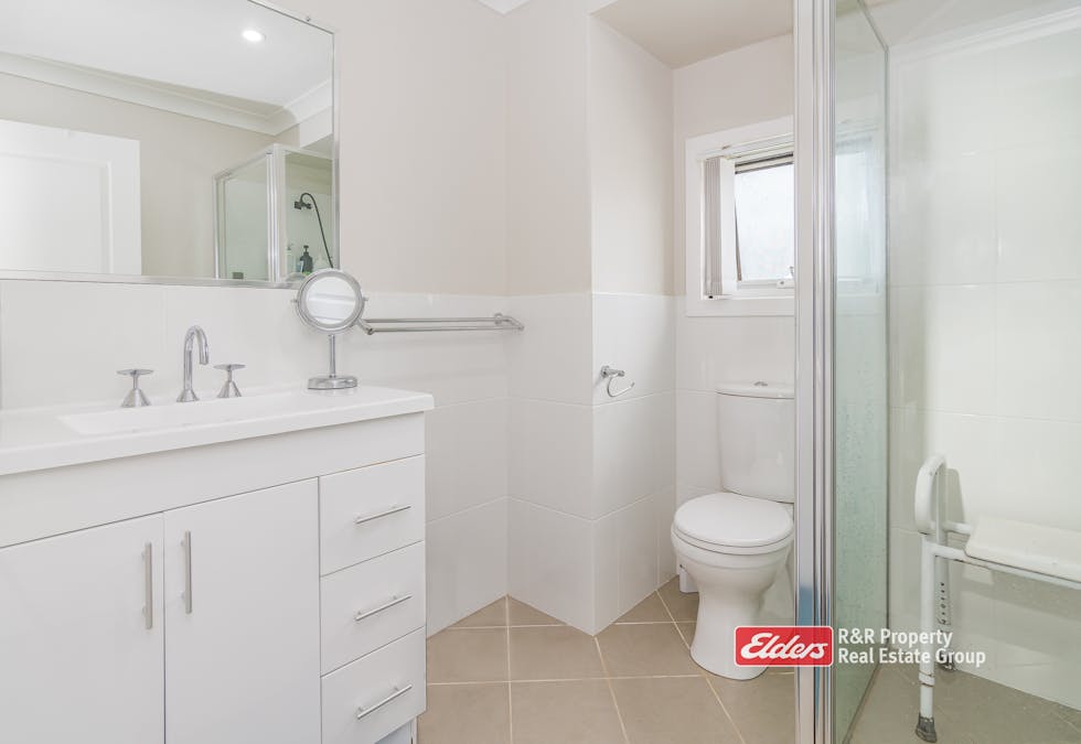 2 Stirling Place, Taree, NSW, 2430 - Image 12