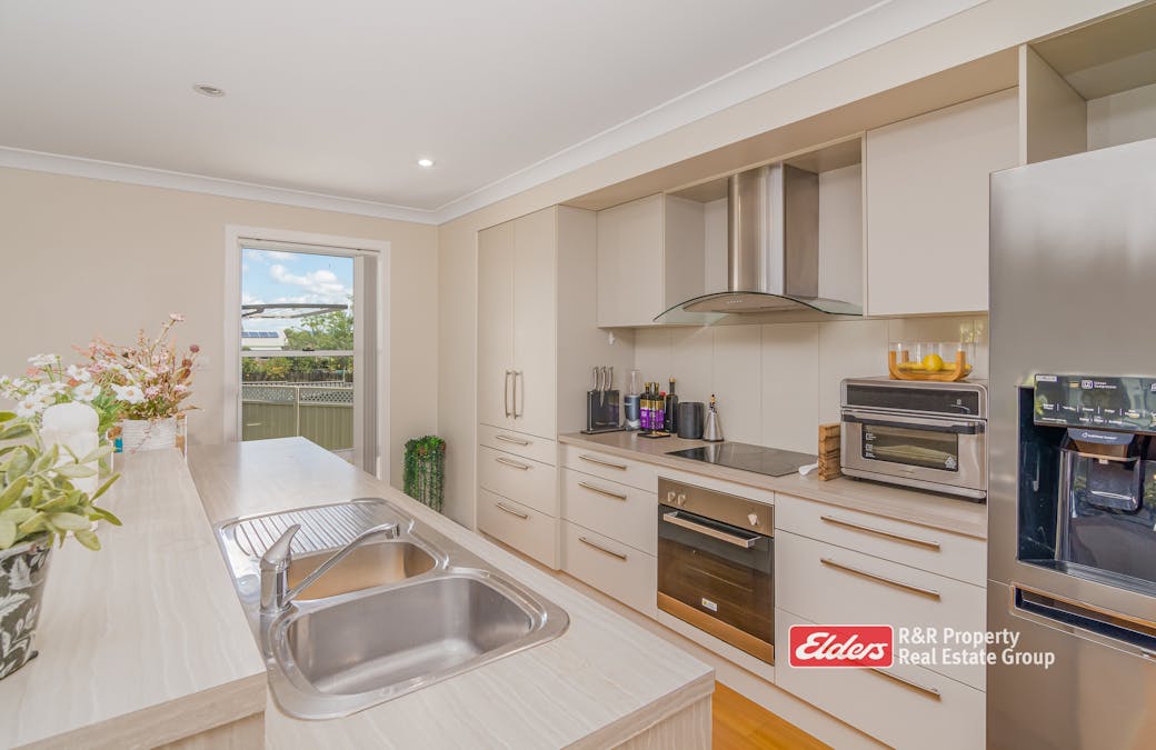 2 Stirling Place, Taree, NSW, 2430 - Image 7