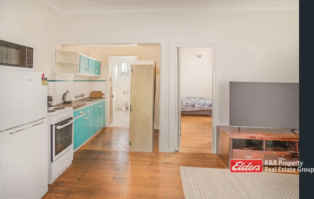 2/14 A Shoal Bay Avenue, Shoal Bay, NSW, 2315 - Image 2