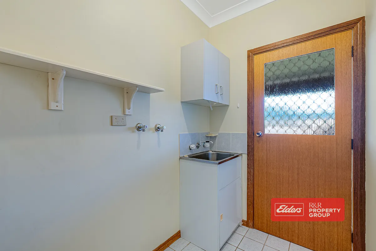 1 / 8 Tyrell Street — photo 14 of 21