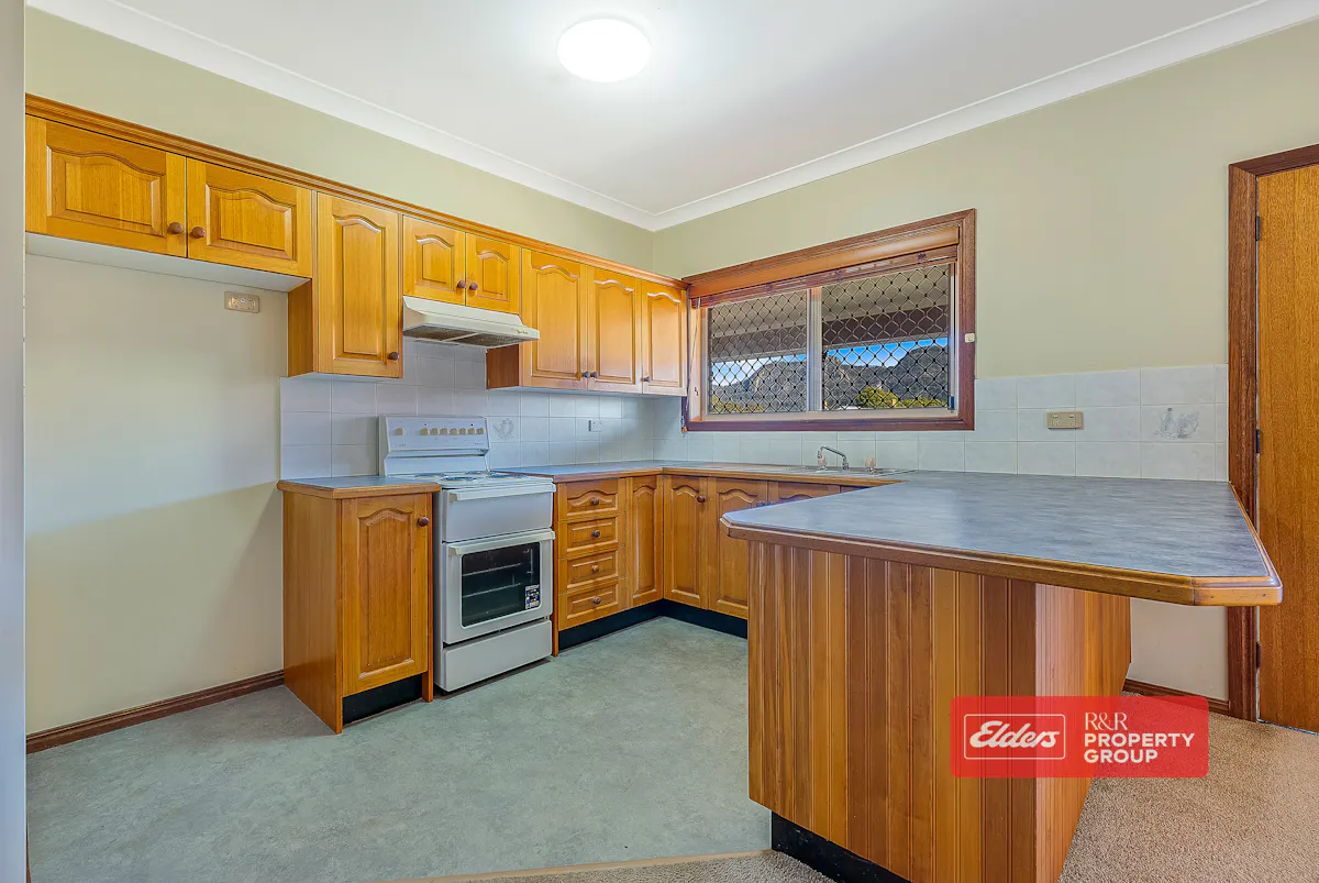 1 / 8 Tyrell Street — photo 8 of 21