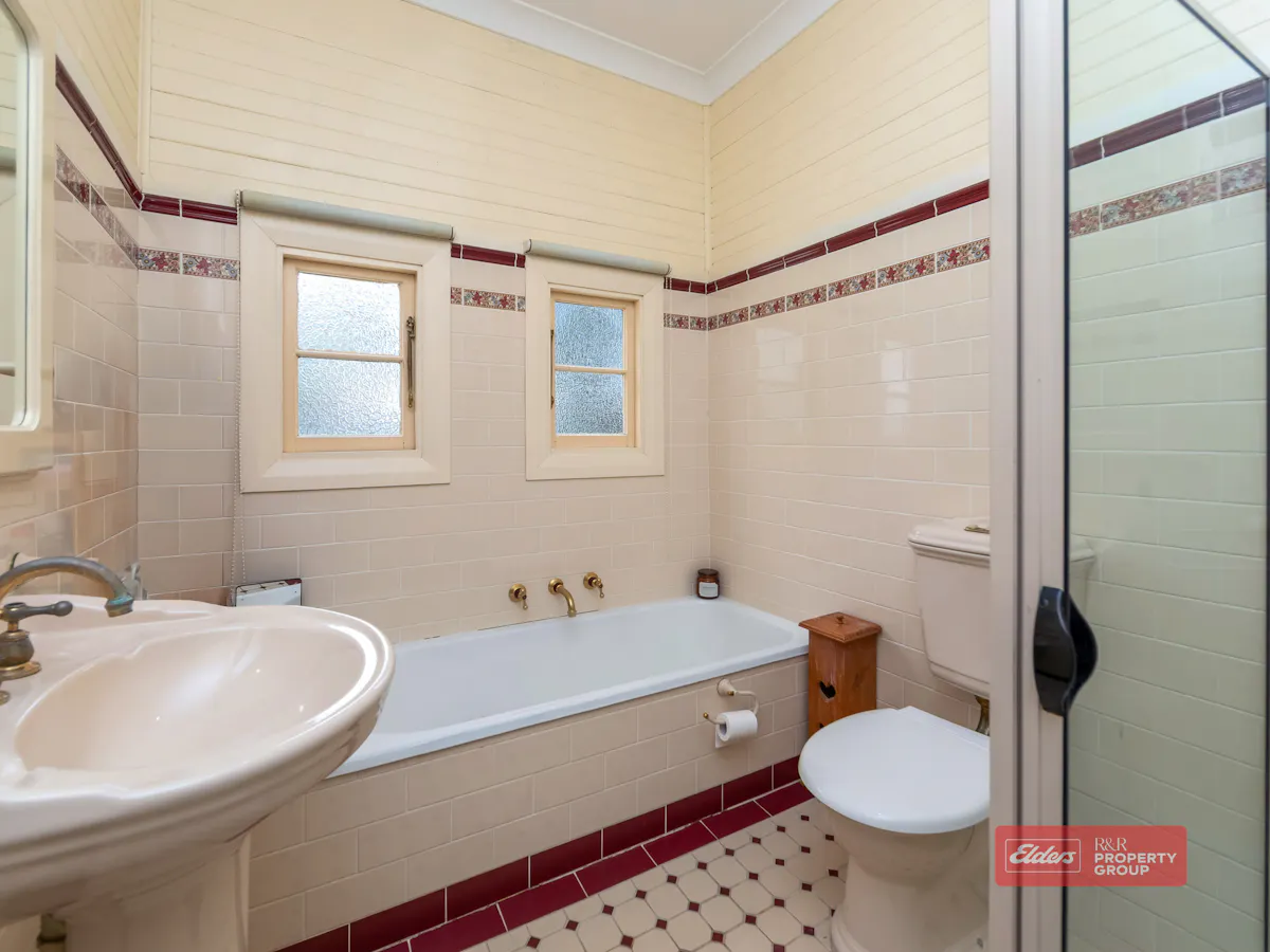 32 Argyle Street — photo 9 of 22