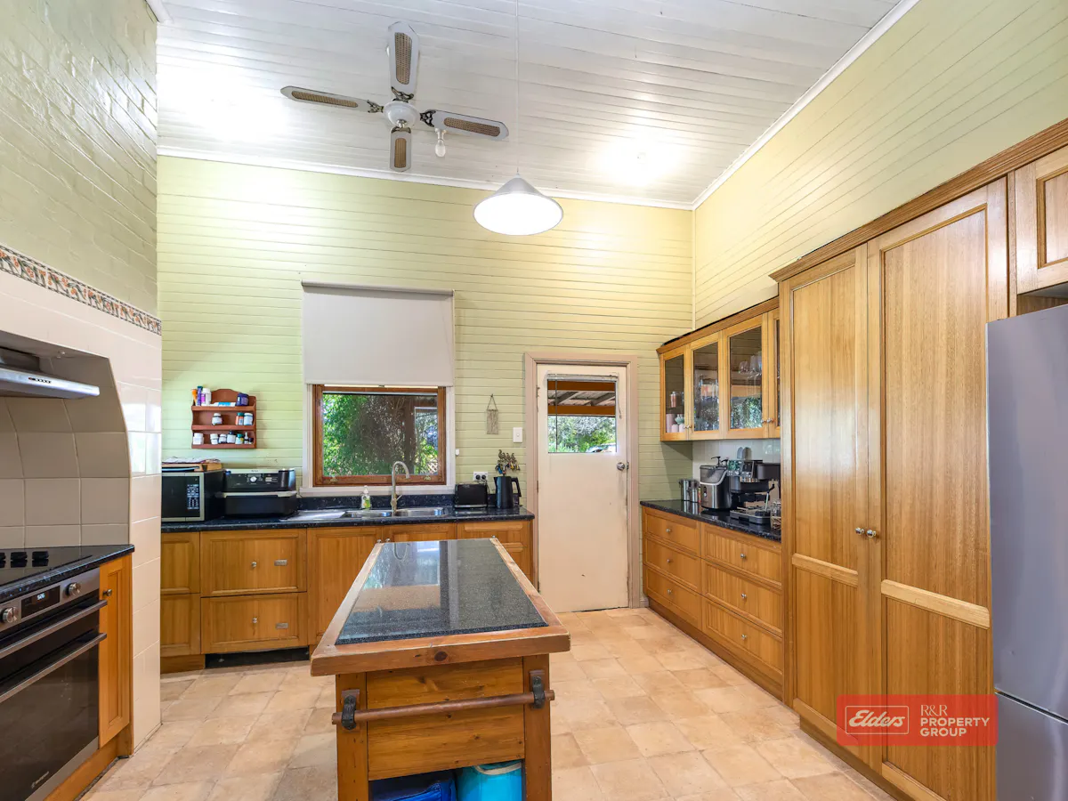 32 Argyle Street — photo 10 of 22
