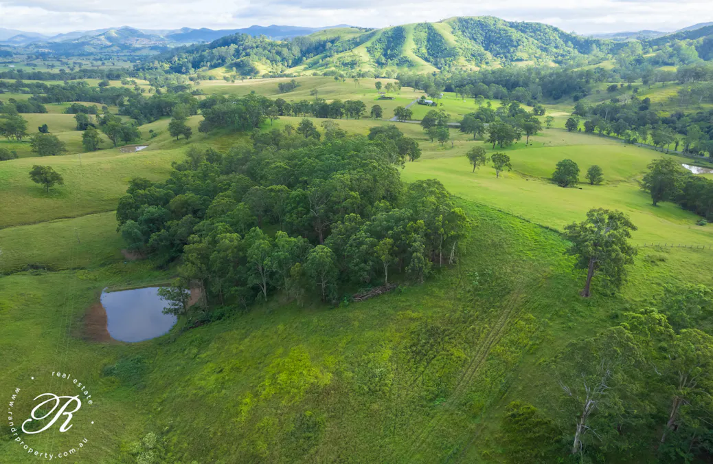 Address upon request - Image 9