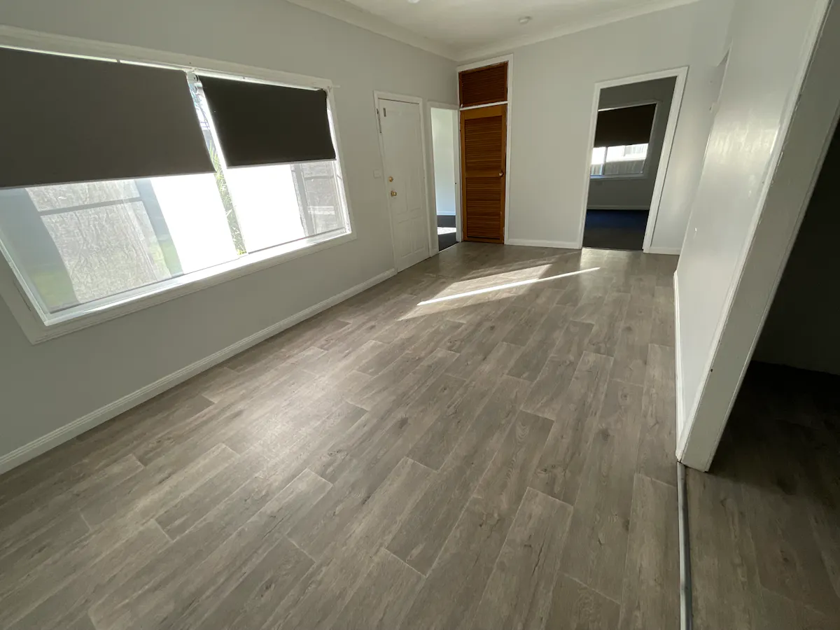 4 Stewart Avenue — photo 2 of 12