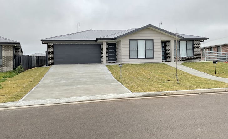 31 Peppercress Court, Tamworth, NSW, 2340 - Image 1