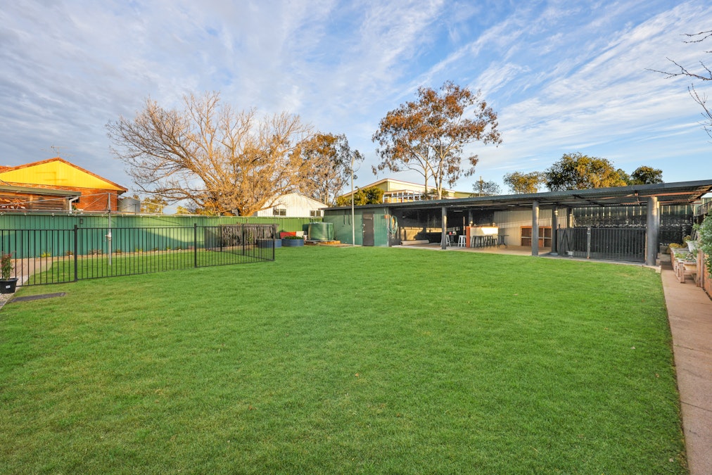 114 Kent Street, Tamworth, NSW, 2340 - Image 16