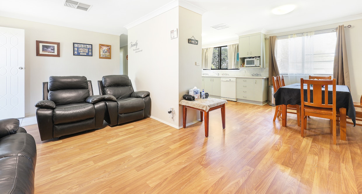 9 Woodhill Place, Tamworth, NSW, 2340 - Image 2