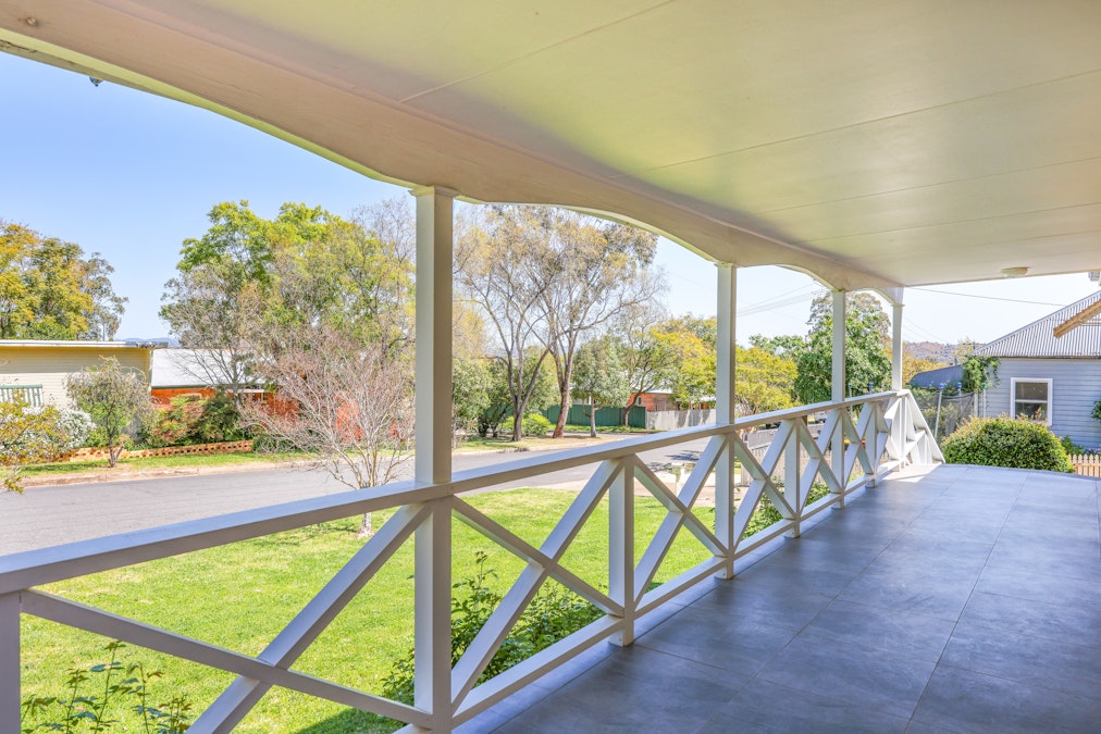 12 Golf Street, Tamworth, NSW, 2340 - Image 2