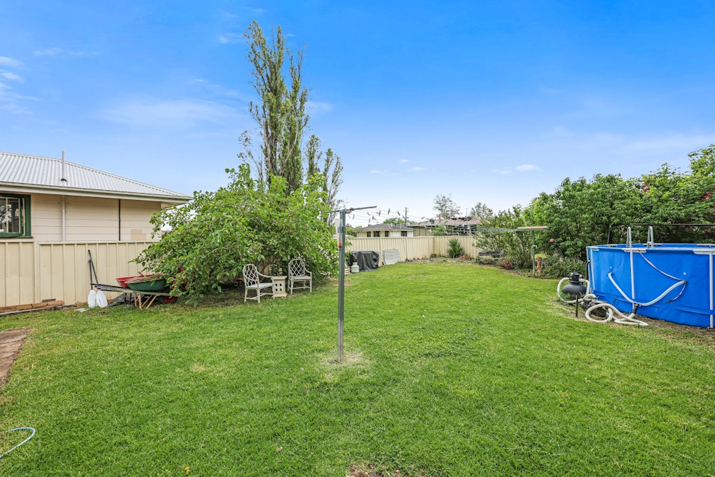 27 Tingira Avenue, Tamworth, NSW, 2340 - Image 8