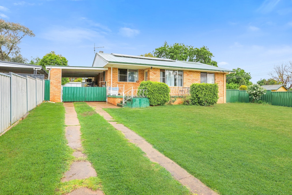 125 Court Street, Manilla, NSW, 2346 - Image 1