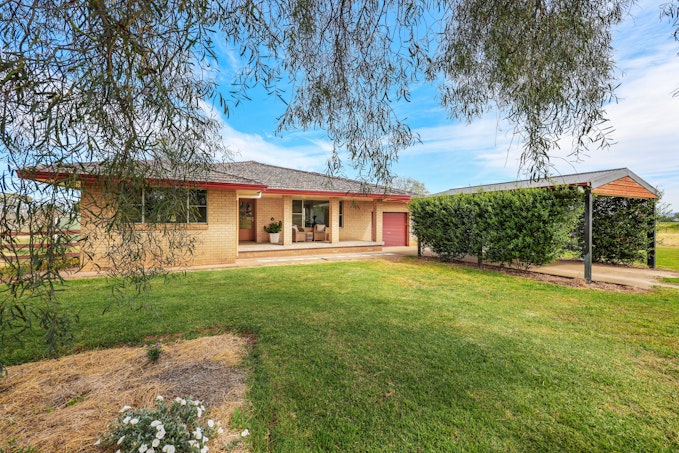 1151 Manilla Road, Tamworth, NSW, 2340 - Image 1