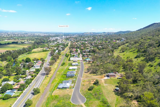 77 Valley Drive, Tamworth, NSW, 2340 - Image 1