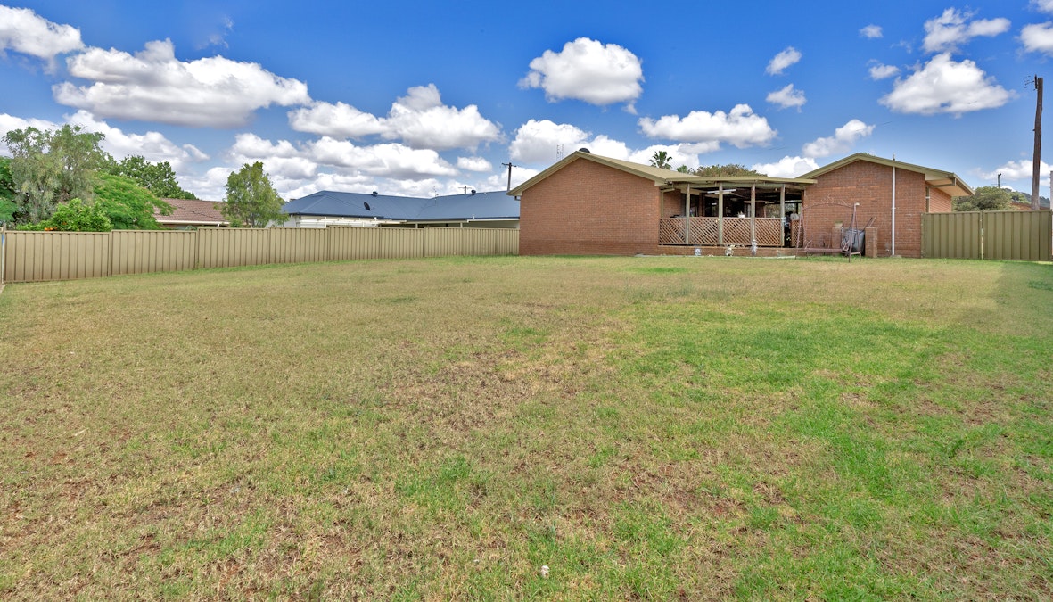 8 Cowper Close, Tamworth, NSW, 2340 - Image 9