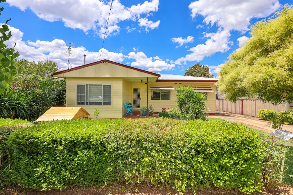 7 Churchill Street, Tamworth, NSW, 2340 - Image 1