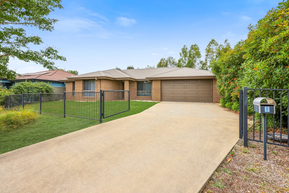 8 Gungurru Close, Tamworth, NSW, 2340 - Image 1