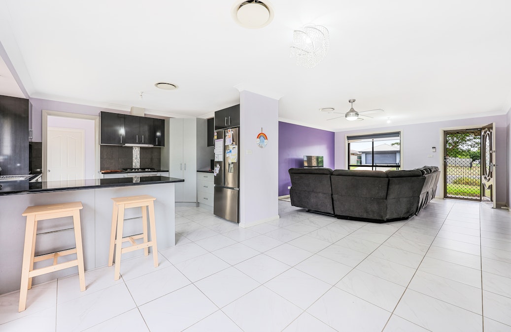 8 Gungurru Close, Tamworth, NSW, 2340 - Image 3