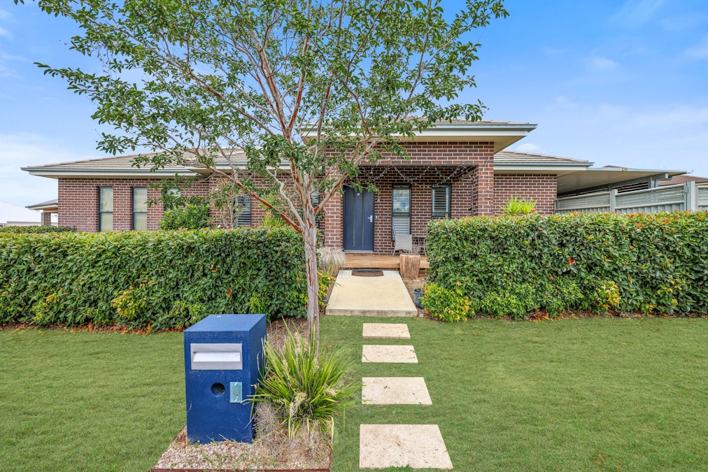 4 Sanctuary Place, Tamworth, NSW, 2340 - Image 1