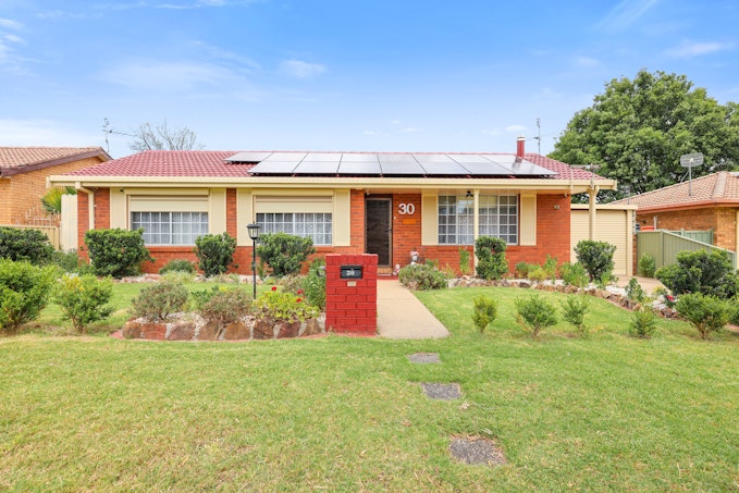 30 Maxwell Street, Tamworth, NSW, 2340 - Image 1