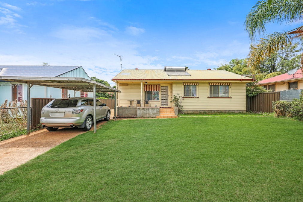 8 Edith Street, Tamworth, NSW, 2340 - Image 1