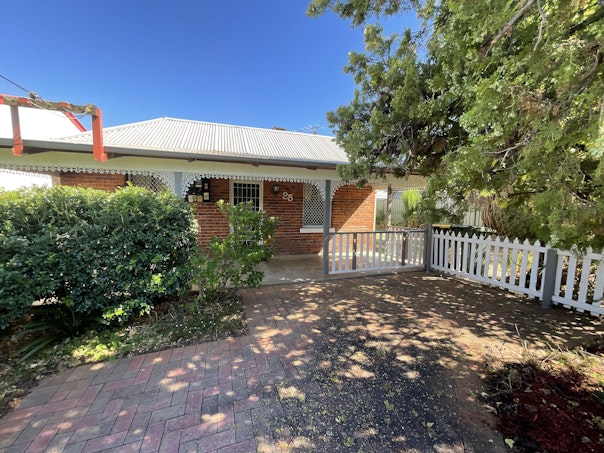 1/25 Gipps Street, Tamworth, NSW, 2340 - Image 1