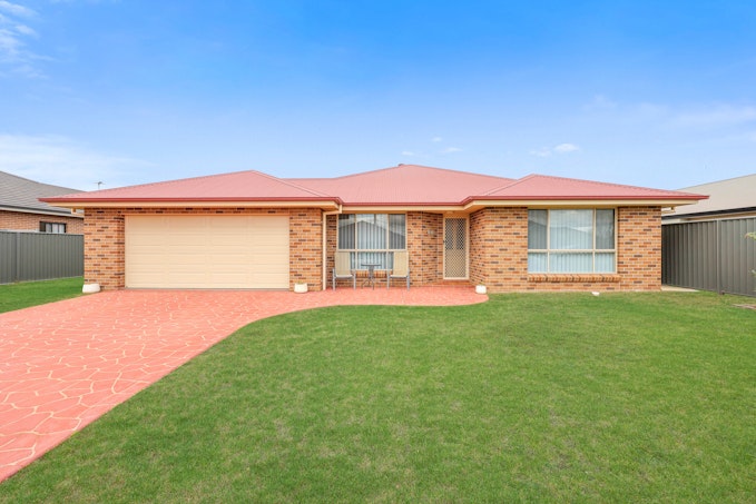 29 Grand Meadows Drive, Tamworth, NSW, 2340 - Image 1