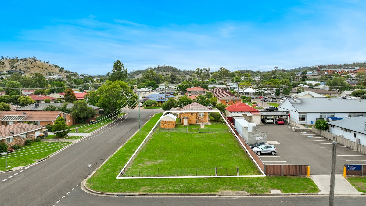 21 Piper Street, Tamworth, NSW, 2340 - Image 6