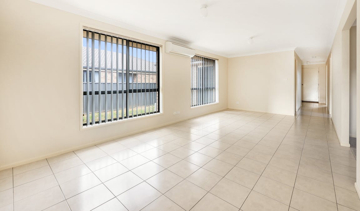 18 Rosella Avenue, Tamworth, NSW, 2340 - Image 2