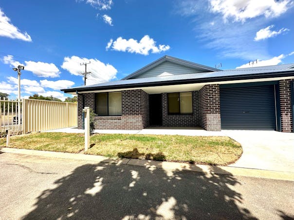 1/17 Warral Road, Tamworth, NSW, 2340 - Image 1