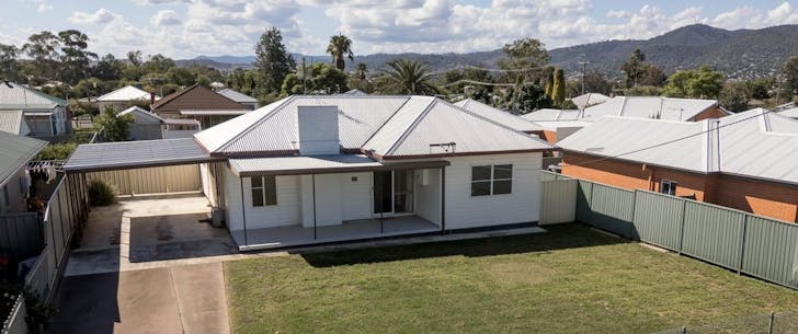8 Heugh Street, Tamworth, NSW, 2340 - Image 1
