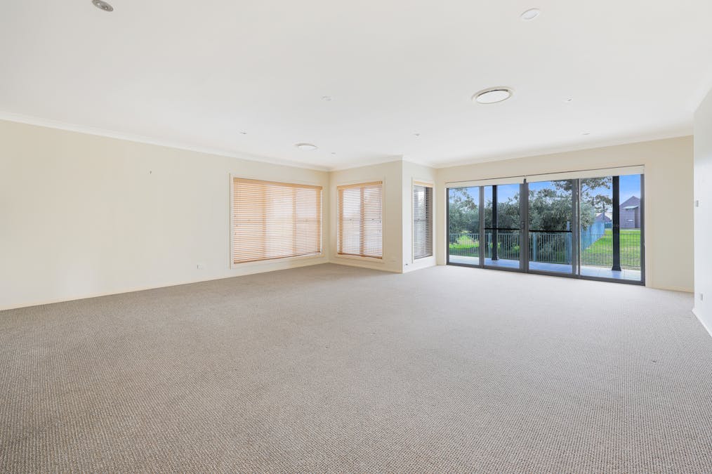 11 The Heights, Tamworth, NSW, 2340 - Image 2