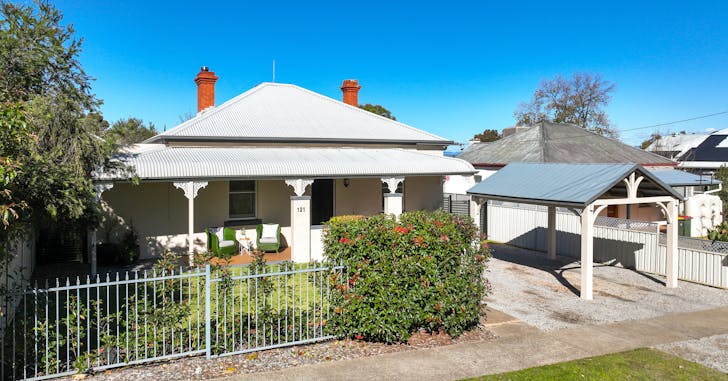 121 Brisbane Street, Tamworth, NSW, 2340 - Image 1