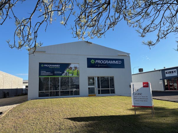 1/3-1 Avro Street, Tamworth, NSW, 2340 - Image 1