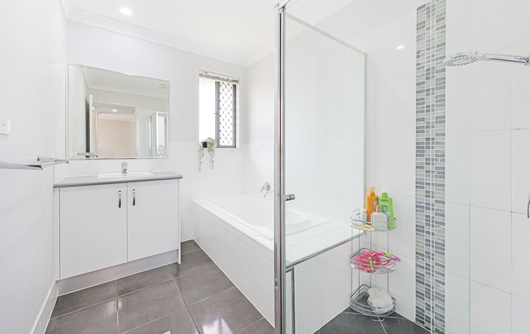 1/32 Tulipwood Crescent, Tamworth, NSW, 2340 - Image 9