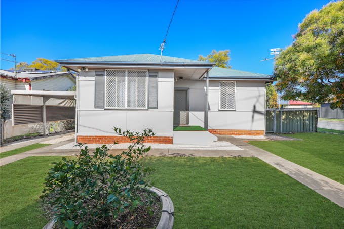 40 Stewart Avenue, Tamworth, NSW, 2340 - Image 1