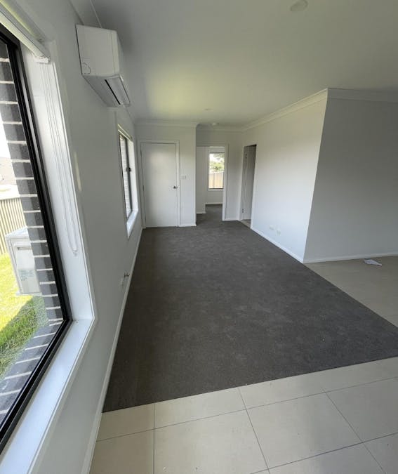 2/19 McKay Place, Tamworth, NSW, 2340 - Image 2