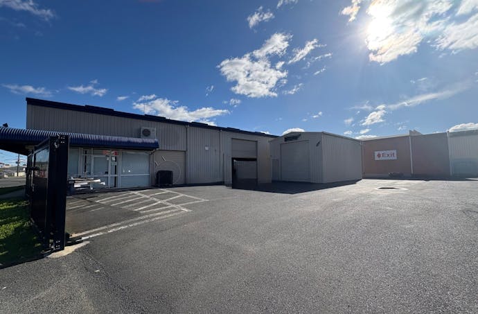 2/20 Crown Street, Tamworth, NSW, 2340 - Image 1