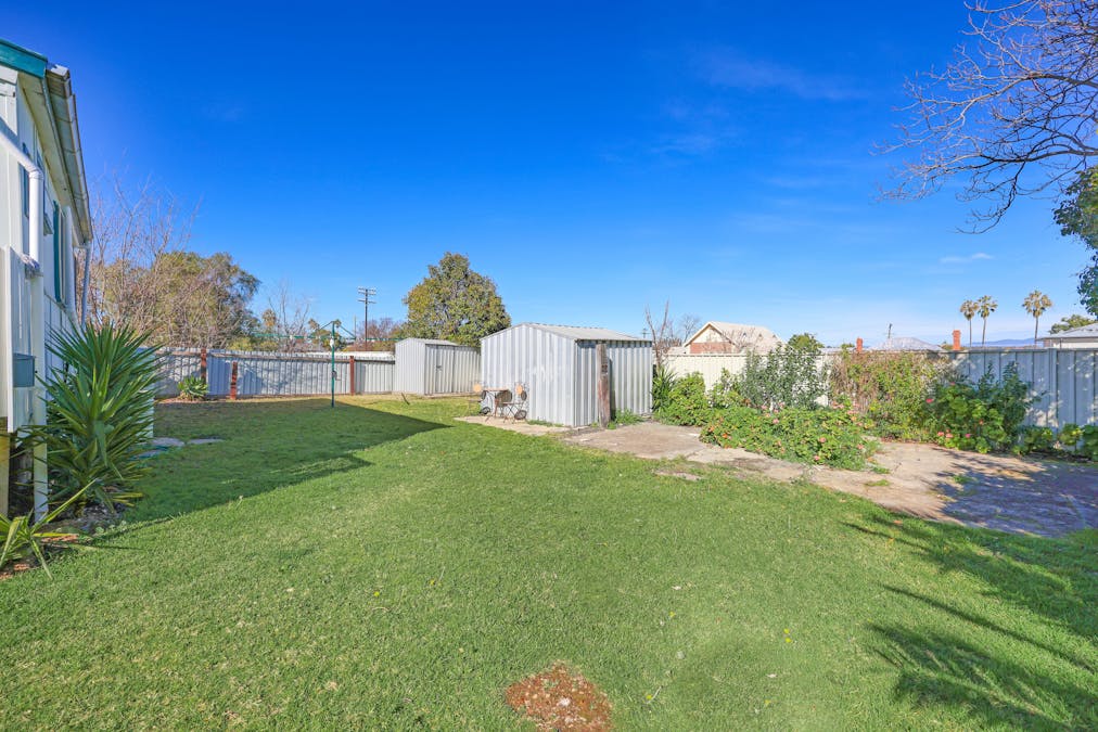 51 Griffin Avenue, Tamworth, NSW, 2340 - Image 10