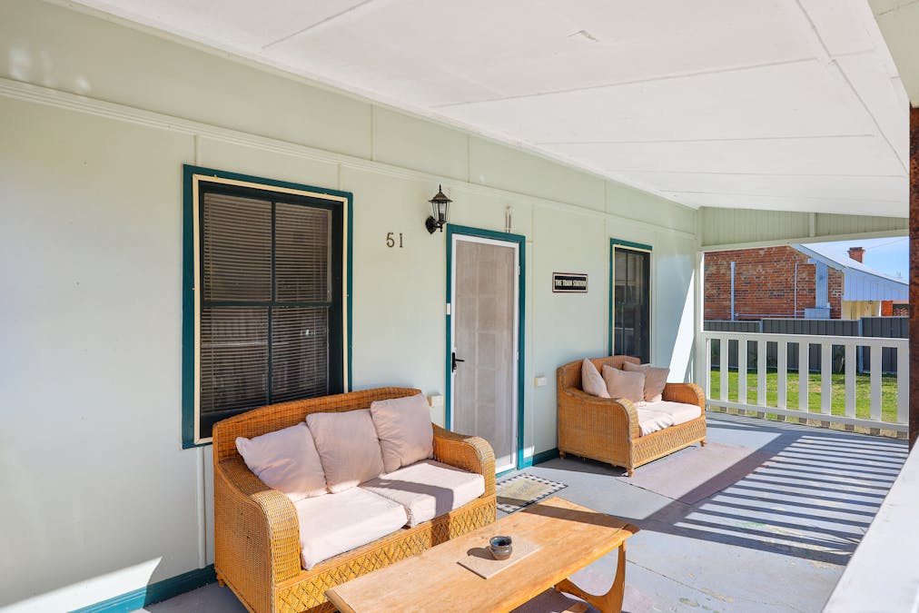 51 Griffin Avenue, Tamworth, NSW, 2340 - Image 2