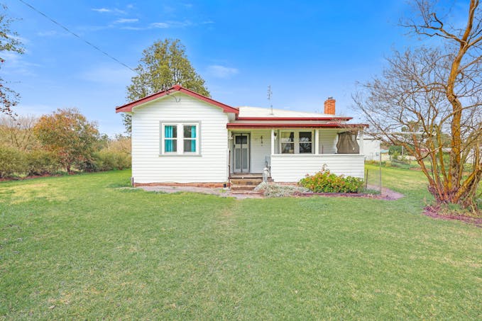 21 Monro Street, Woolomin, NSW, 2340 - Image 1