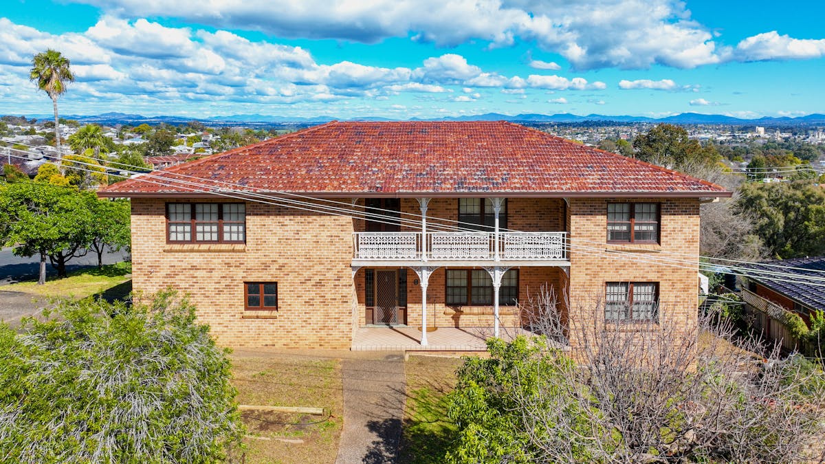 48 Hyman Street, Tamworth, NSW, 2340 - Image 1