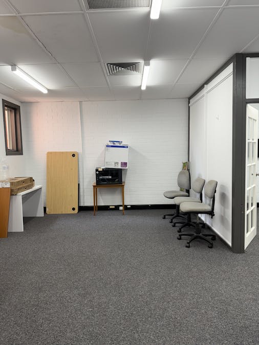 Suite 4/348 Peel Street, Tamworth, NSW, 2340 - Image 2
