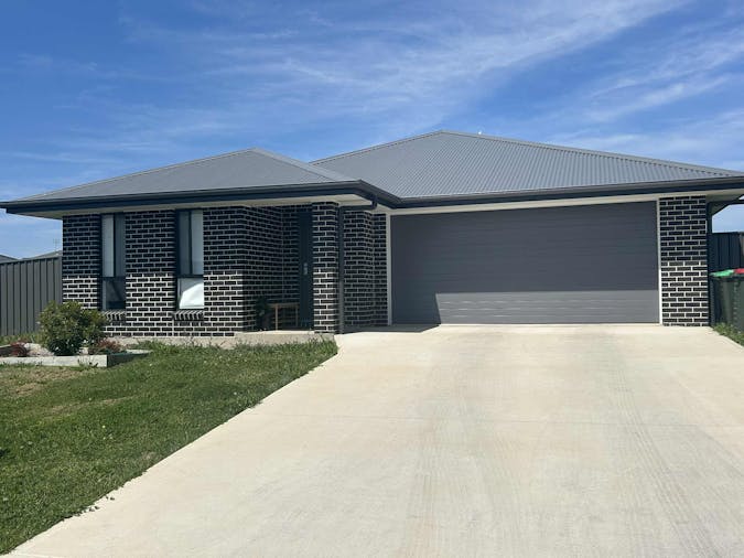 21 Evesham Circuit, Tamworth, NSW, 2340