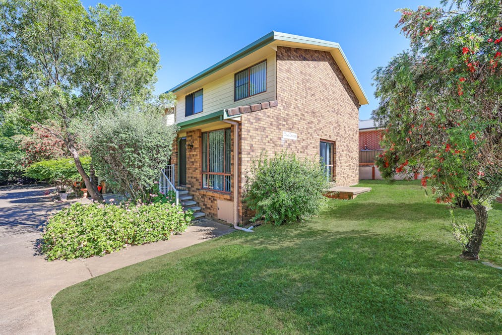 1/2 - 4 Chelmsford Street, Tamworth, NSW, 2340 - Image 2