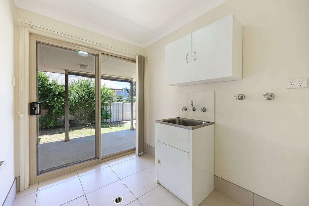 1 Iris Close, Kootingal, NSW, 2352 - Image 11