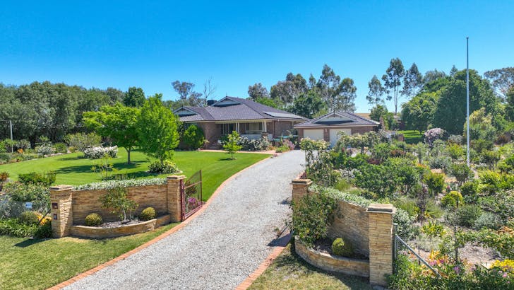 18 Hartmann Drive, Tamworth, NSW, 2340 - Image 1