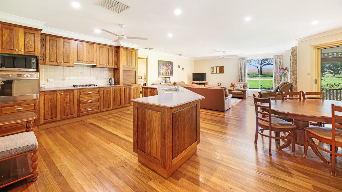 18 Hartmann Drive, Tamworth, NSW, 2340 - Image 4